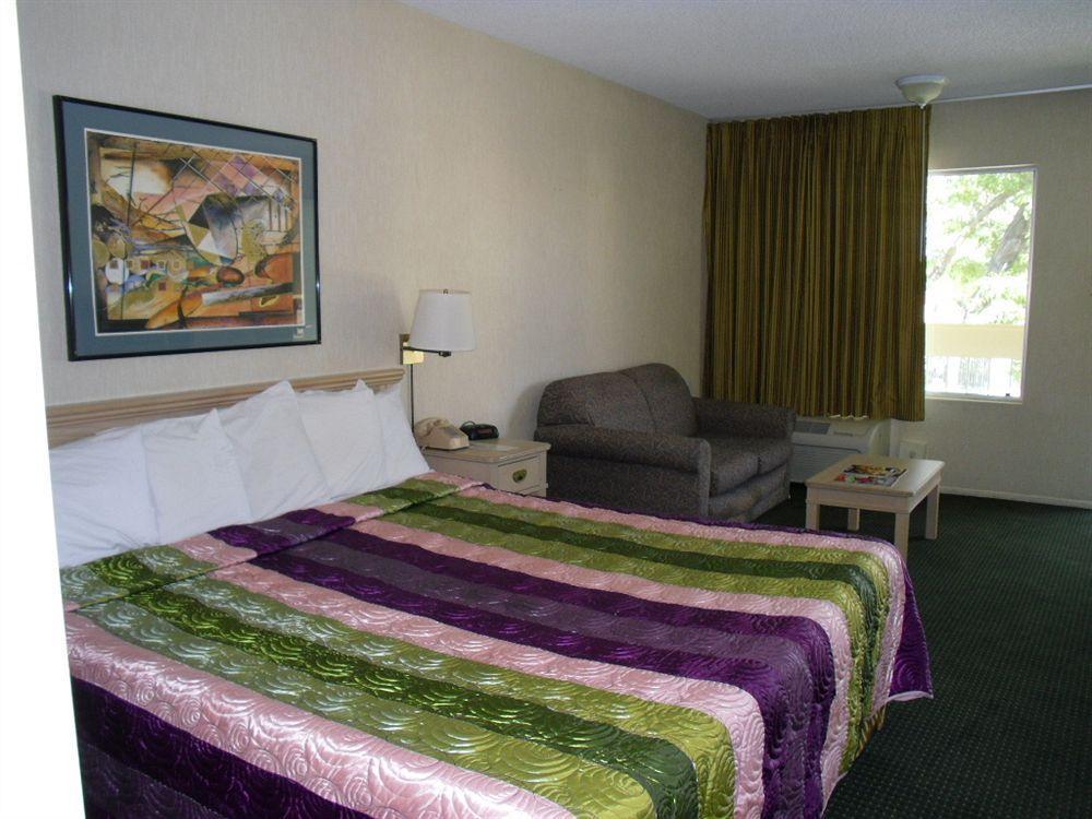 Vagabond Inn Reno Zewnętrze zdjęcie